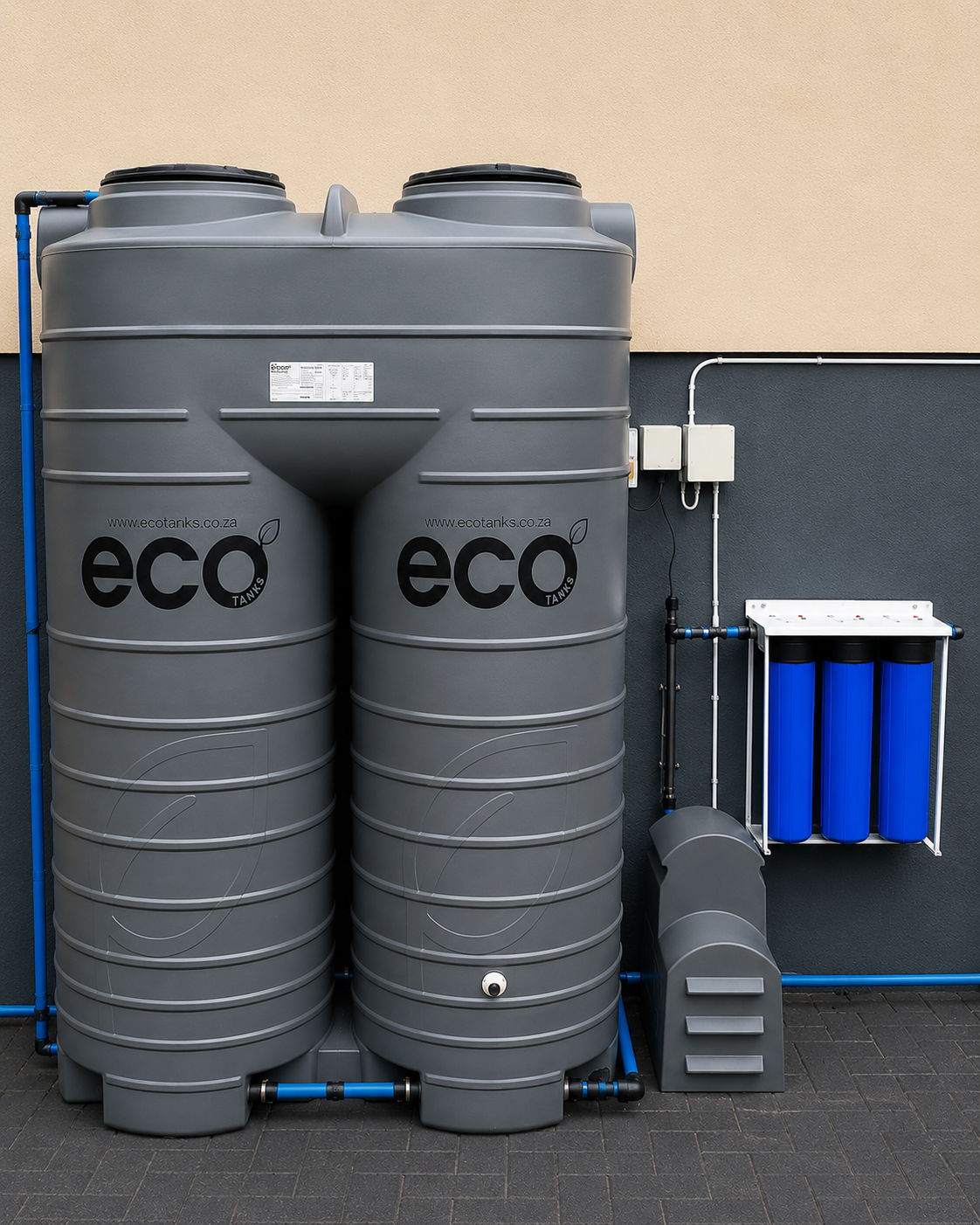 Backup water storage tanks with filtration